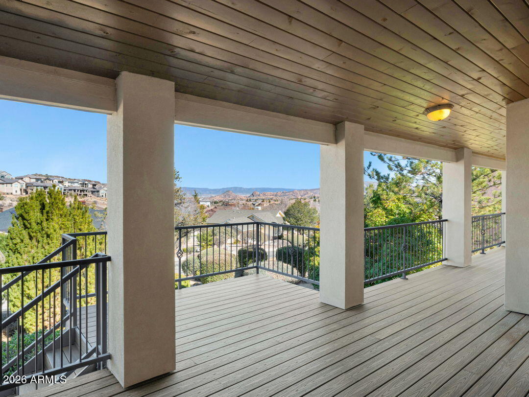 253 THOROUGHBRED Drive