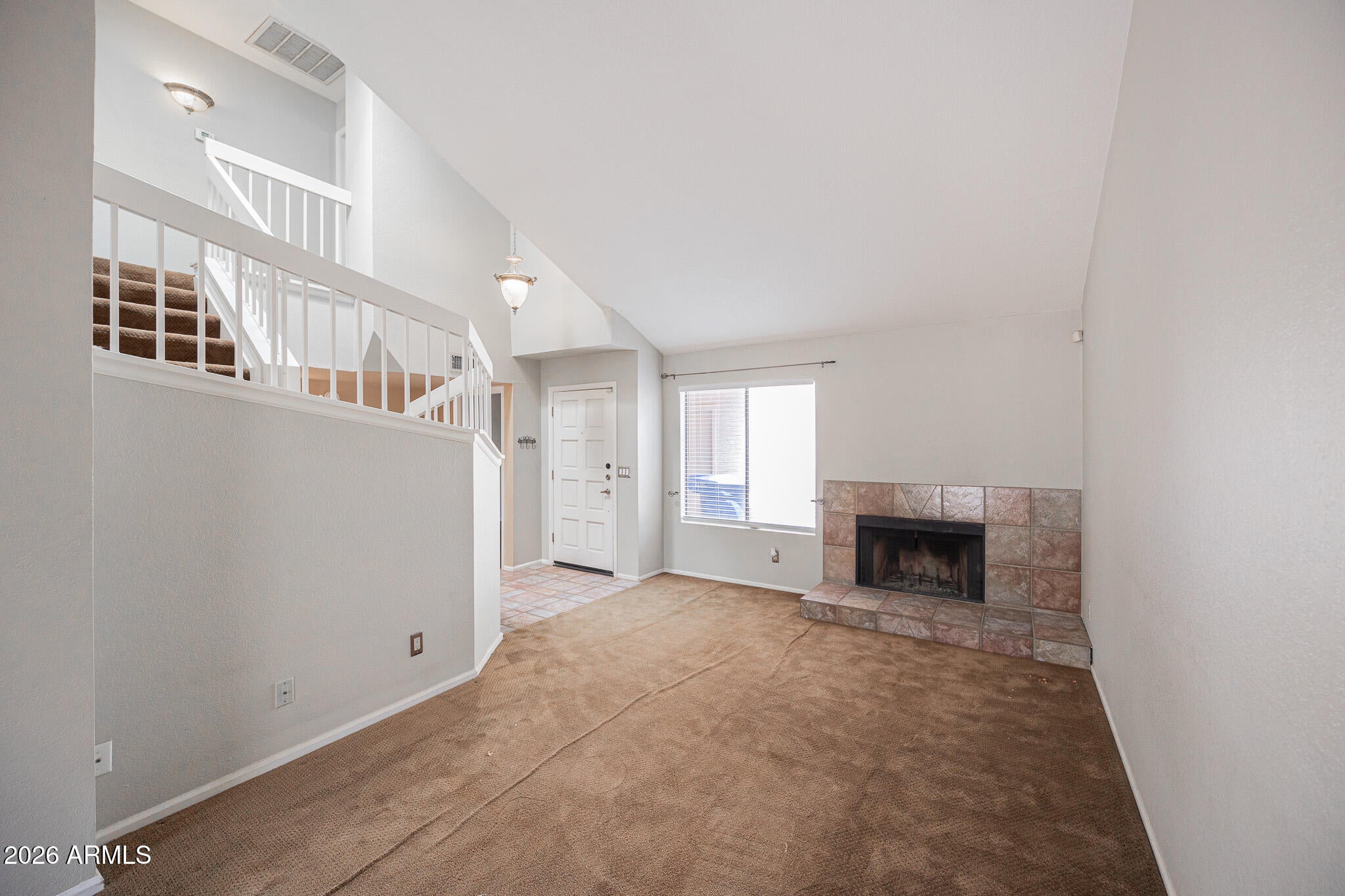1650 N VENTURA Lane