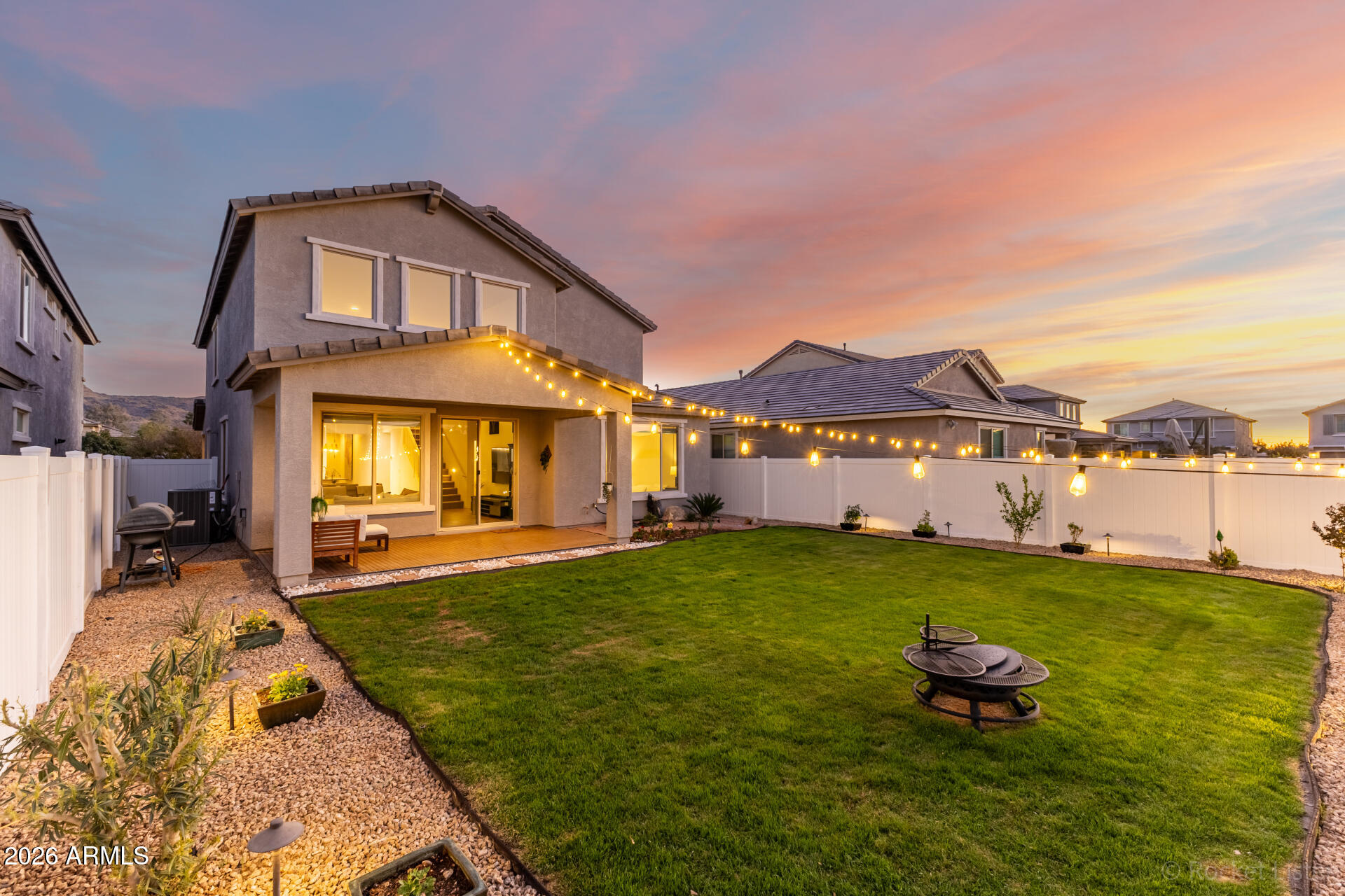 2430 E SAINT ANNE Avenue