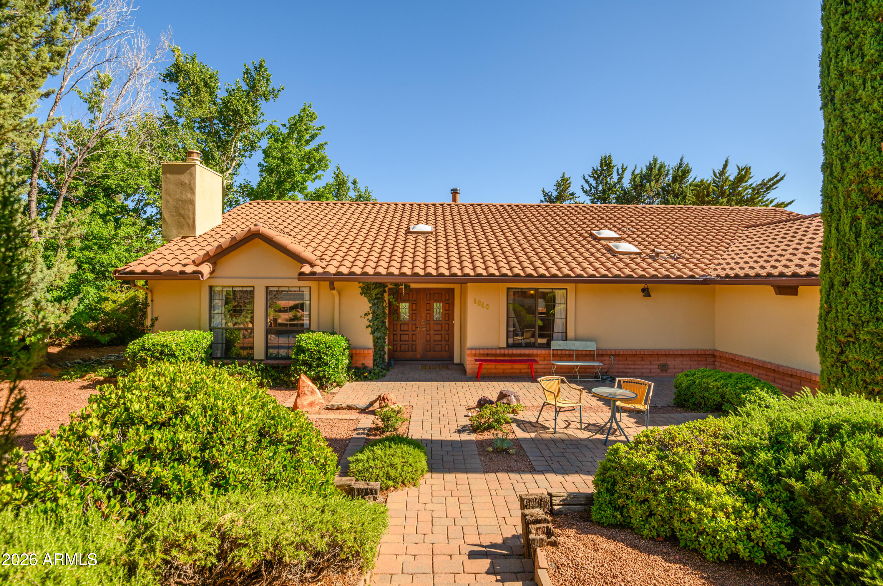 1040 RODEO Road