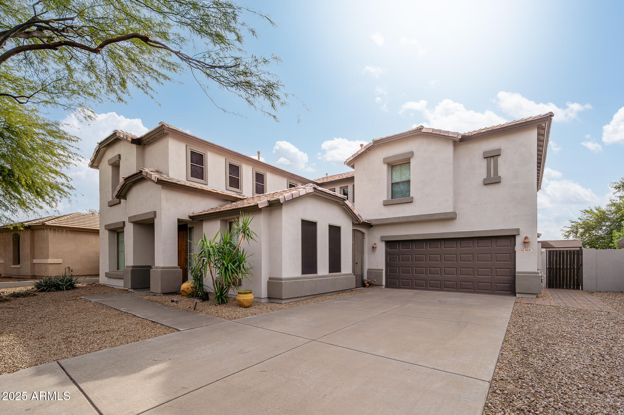 4031 E DESERT FOREST Trail