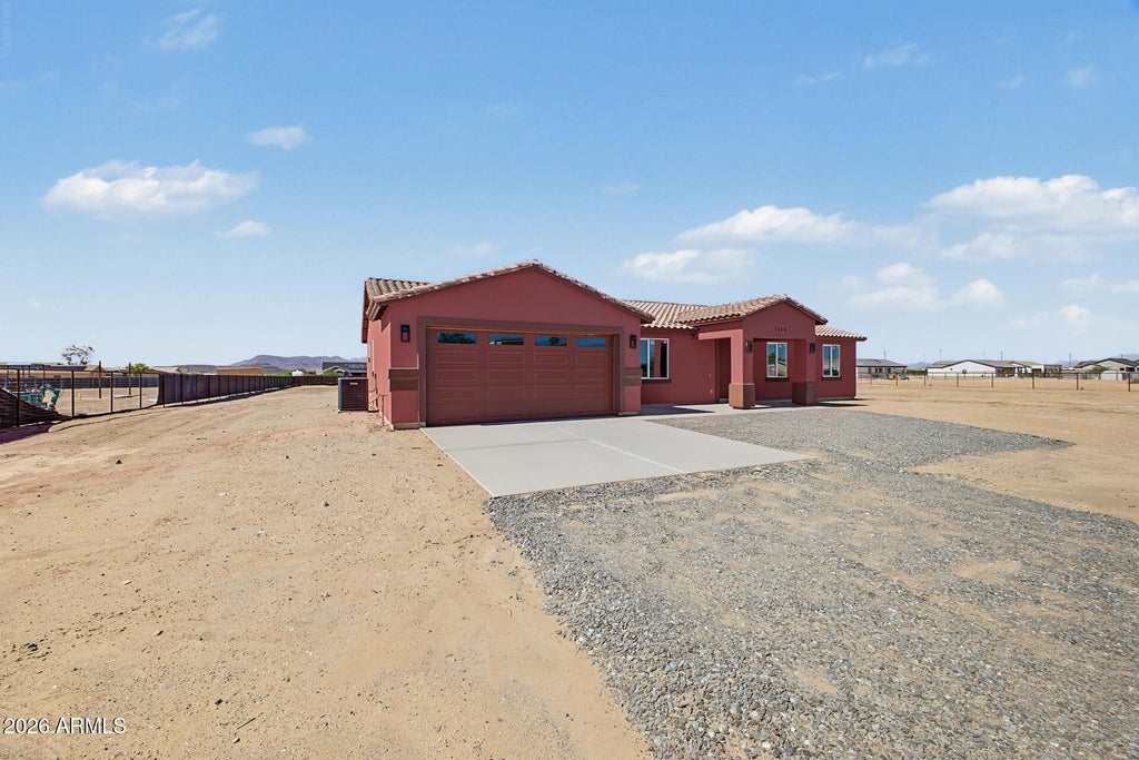 Photo of 1426 S 369th Avenue, Tonopah, AZ 85354 (MLS # 7091630)