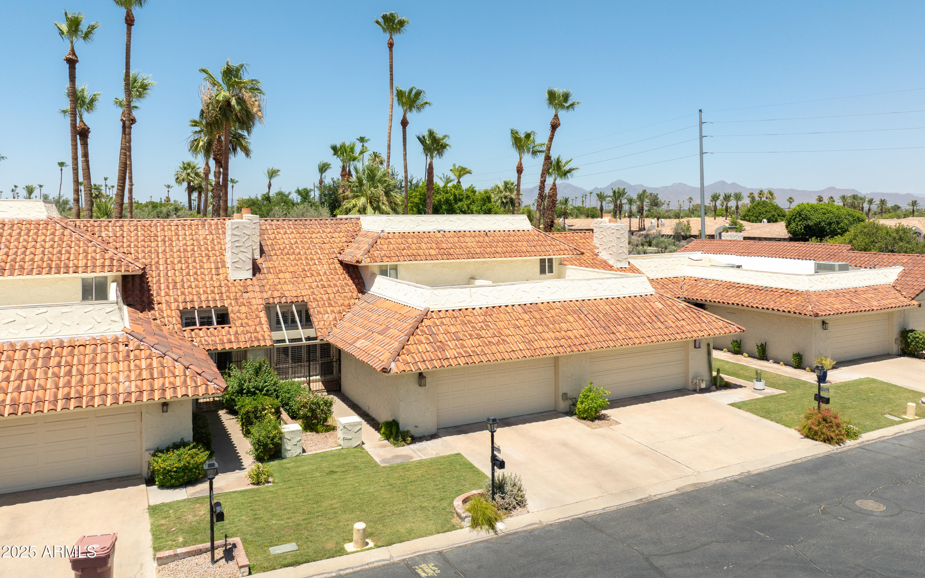 7134 E BUENA TERRA Way