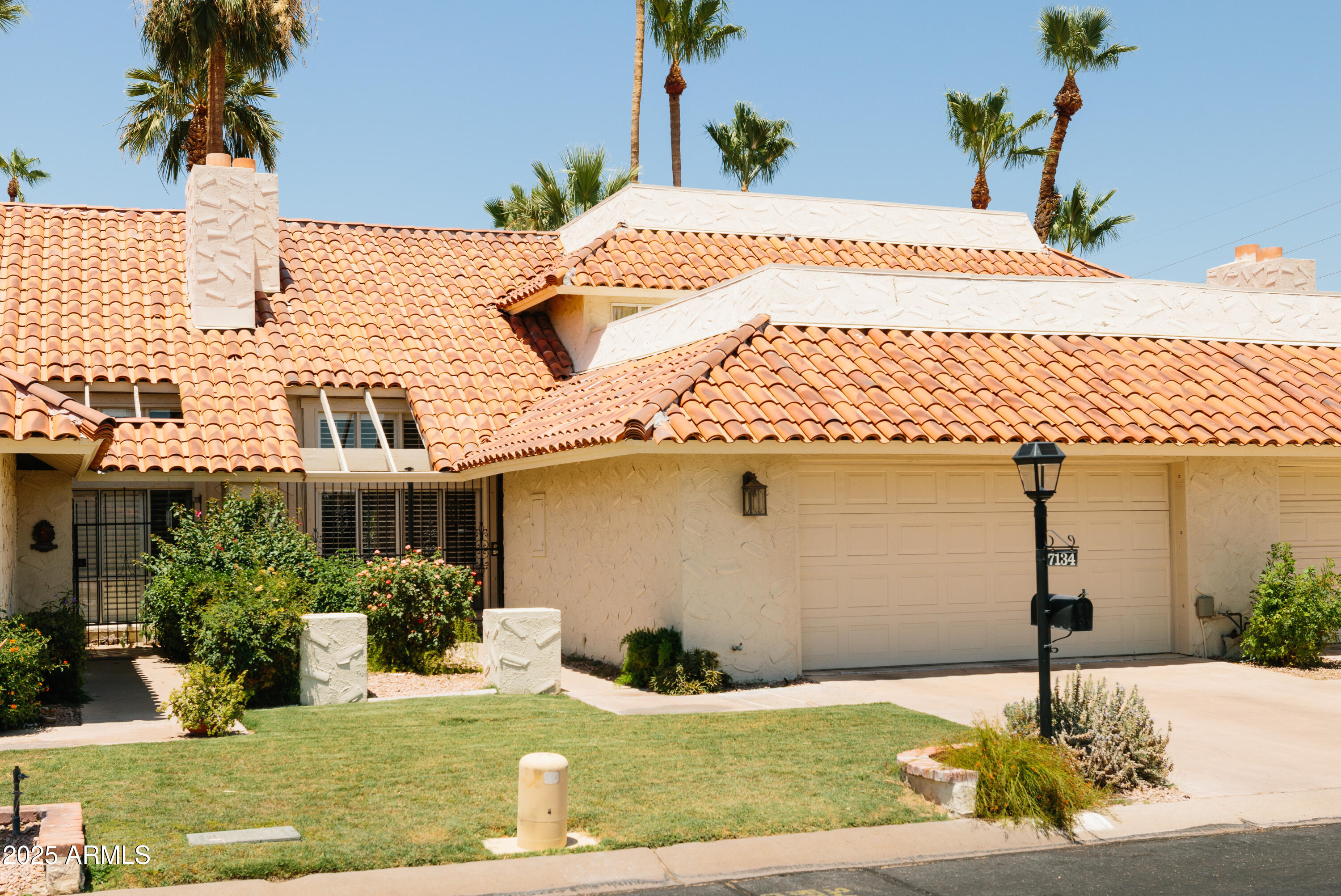 7134 E BUENA TERRA Way