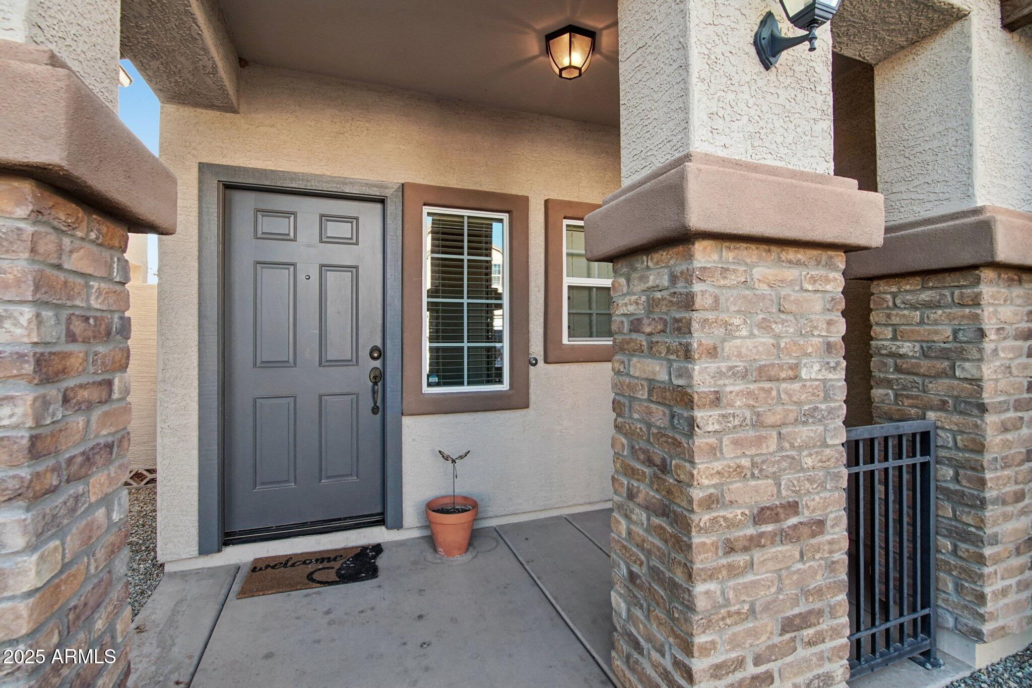 5904 S 35TH Place