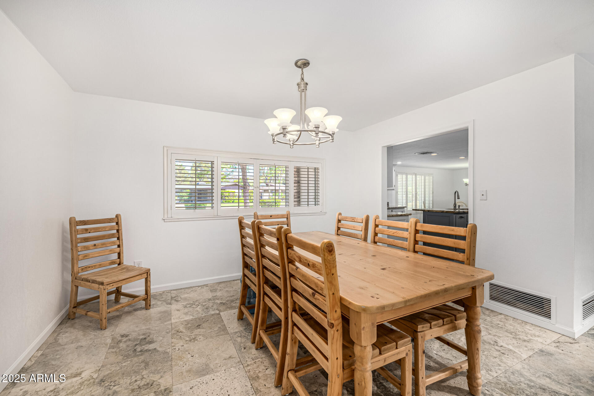 330 W TAM OSHANTER Drive