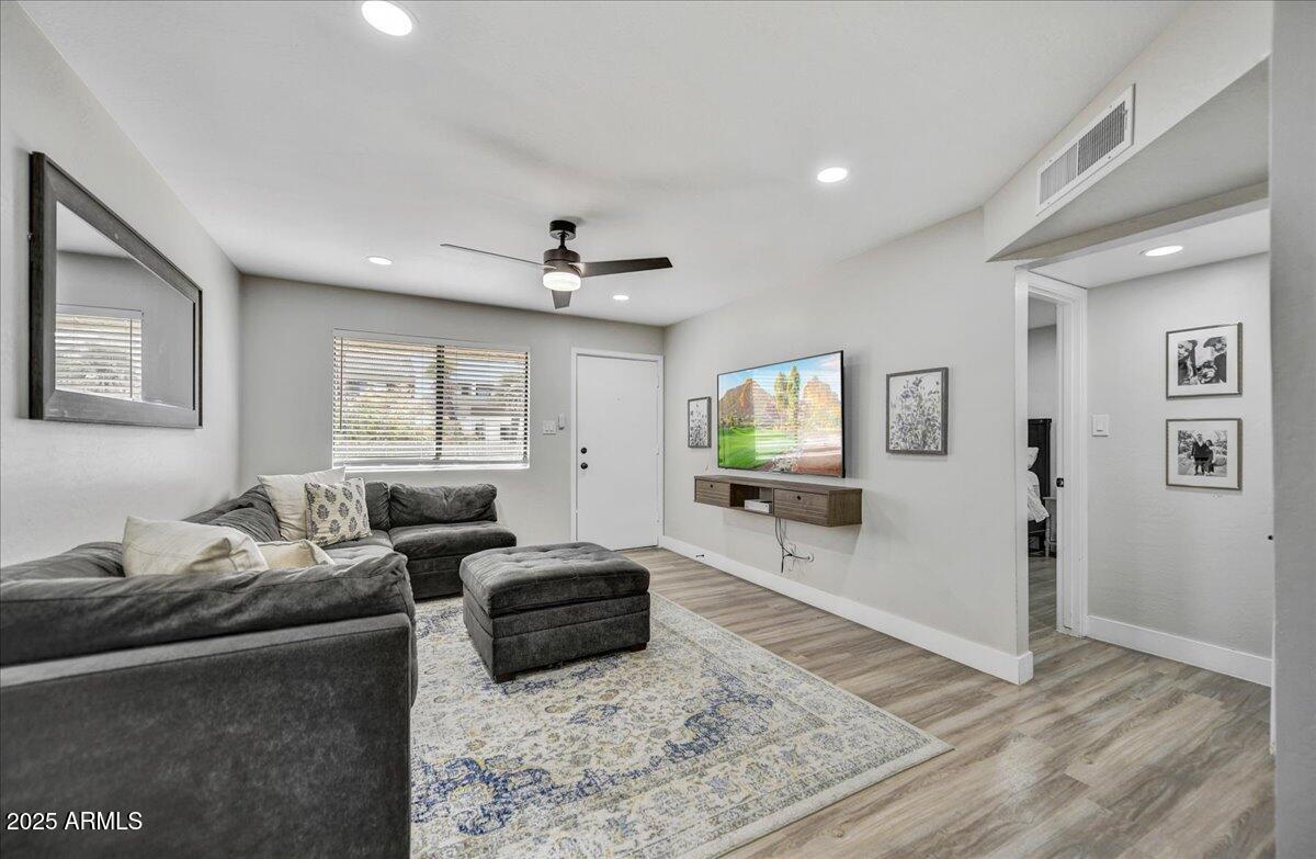 3301 E EARLL Drive 102
