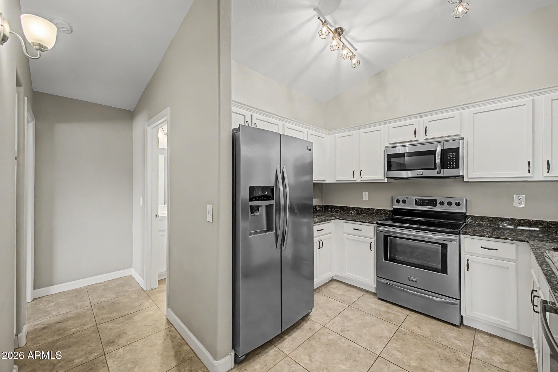 2150 W ALAMEDA Road 2131