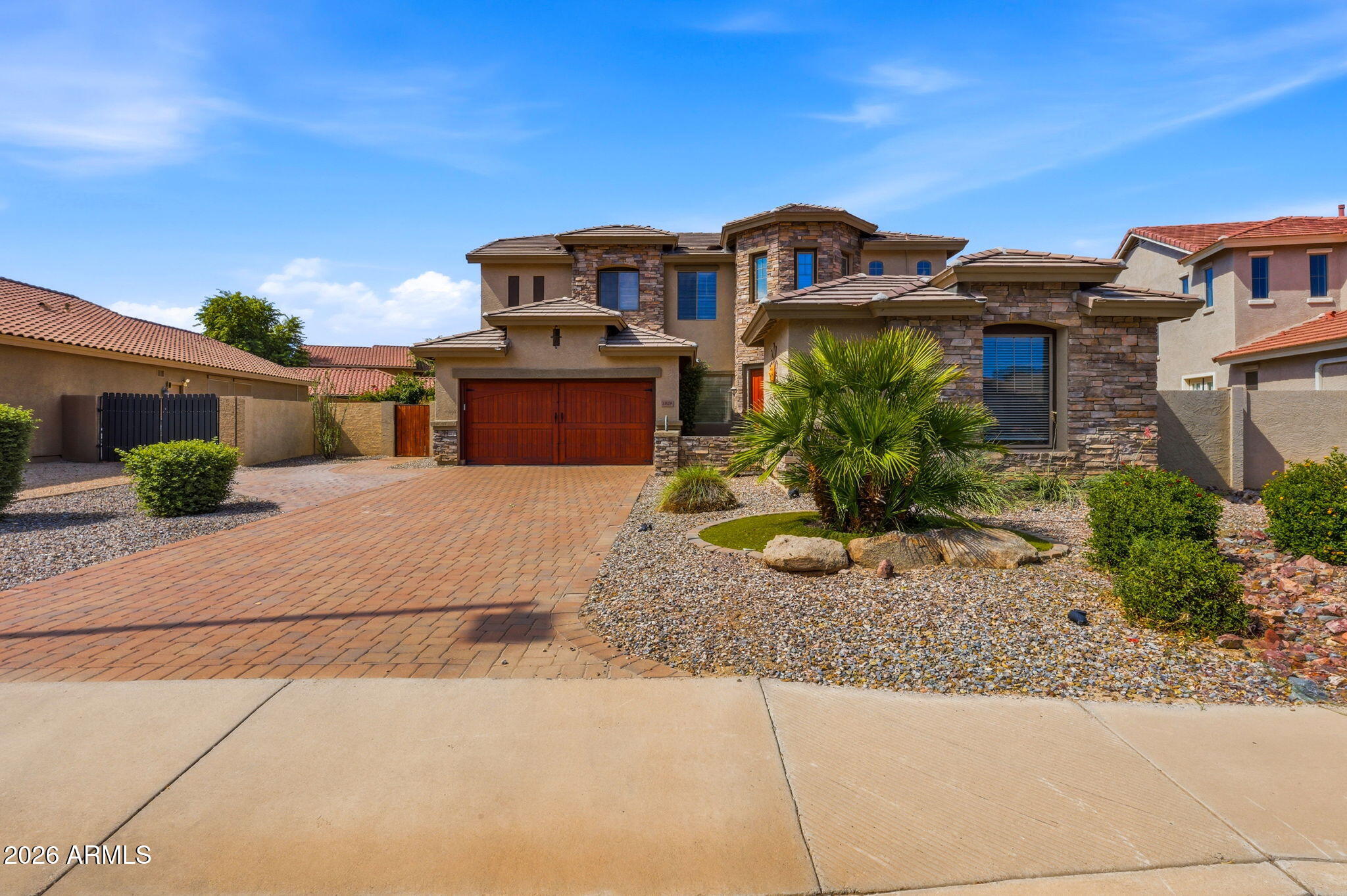 3829 E PACKARD Drive
