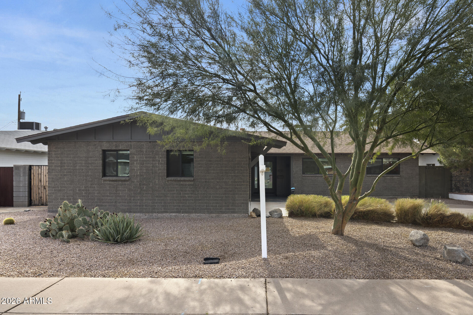 8731 E STARLIGHT Way