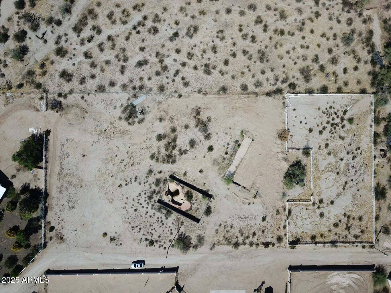 4920 W SADDLE MOUNTAIN Trail -