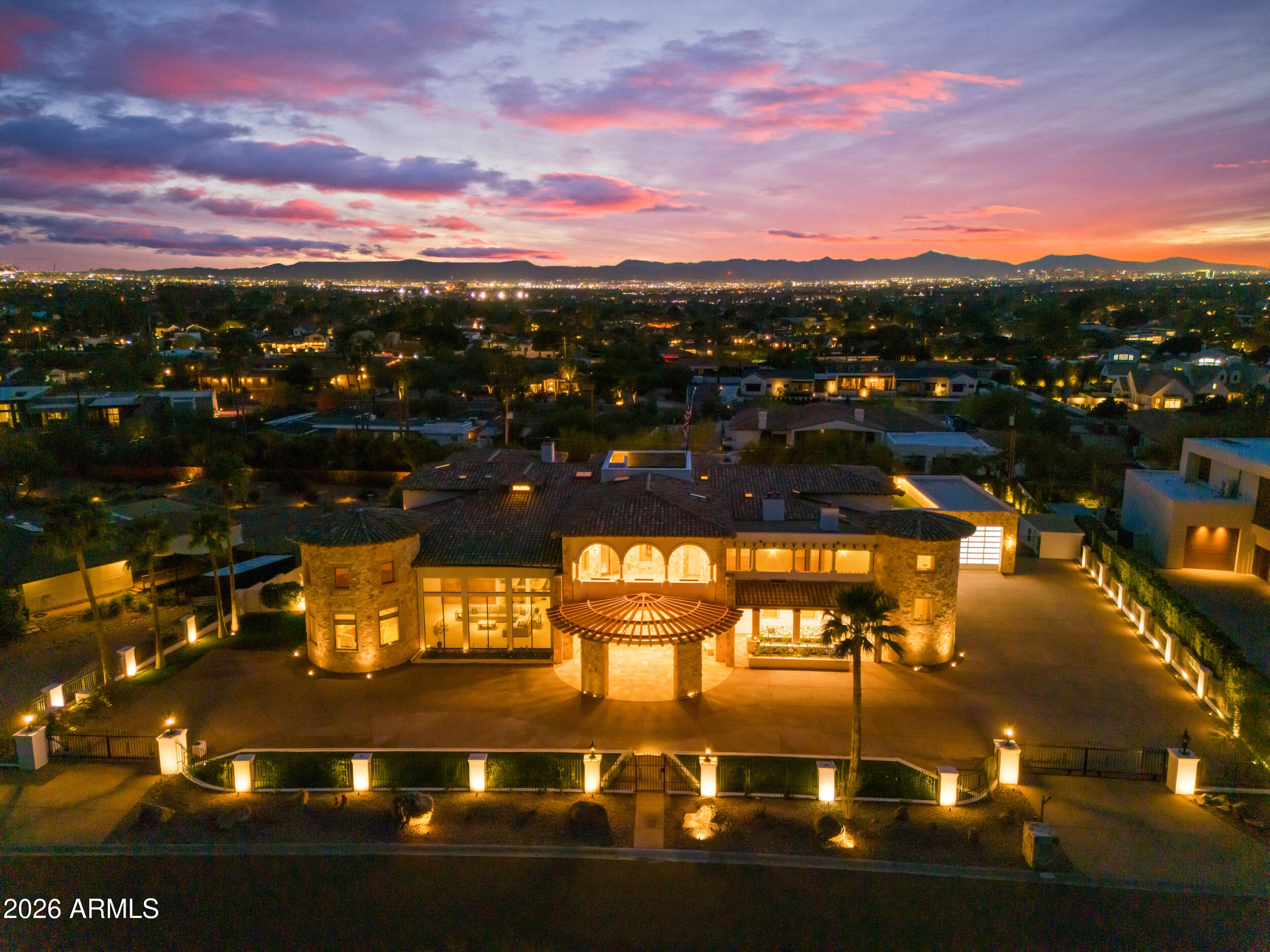 CAMELBACK MOUNTAIN ESTATES PLAT 1 - Residential