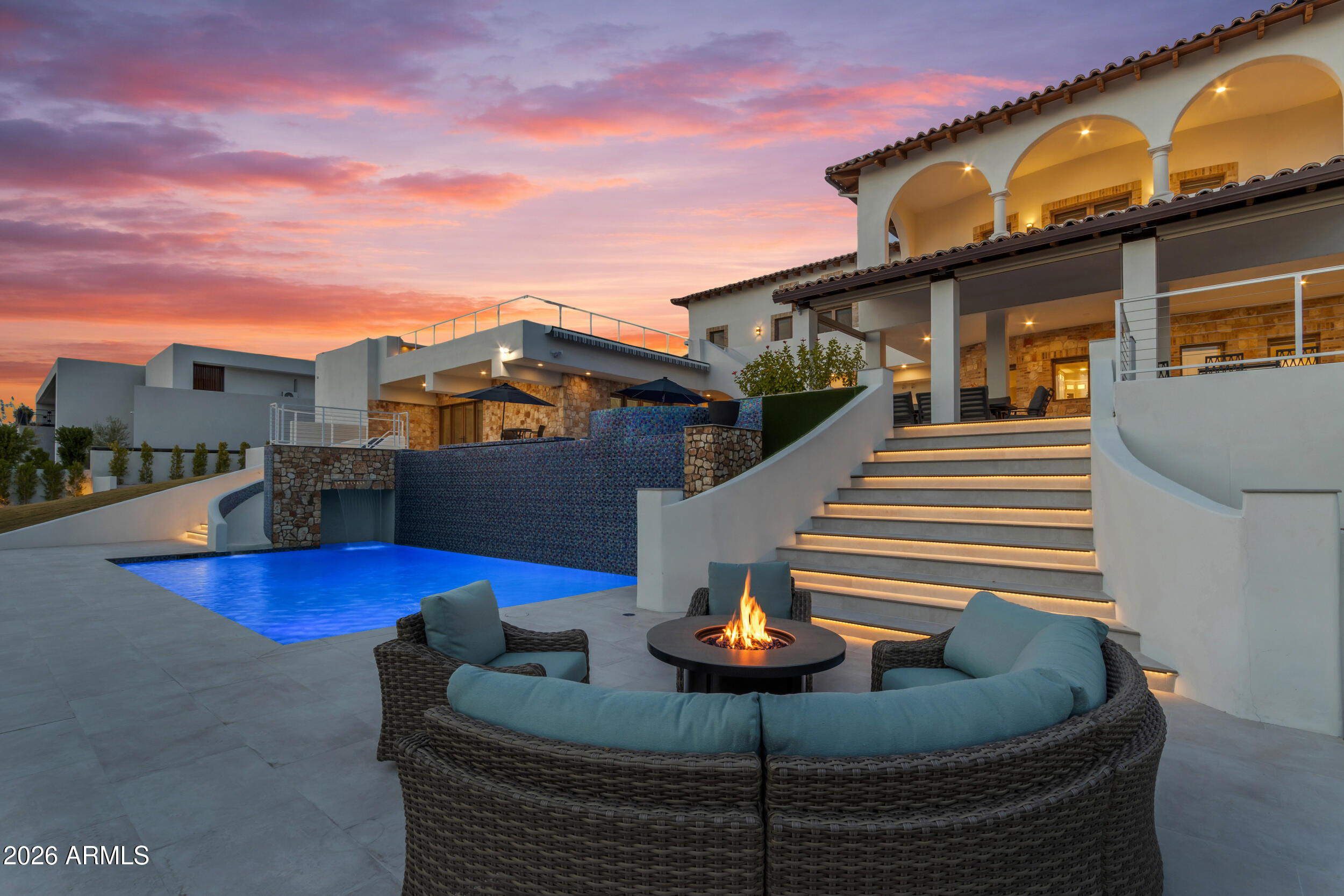 4937 E ROCKRIDGE Road