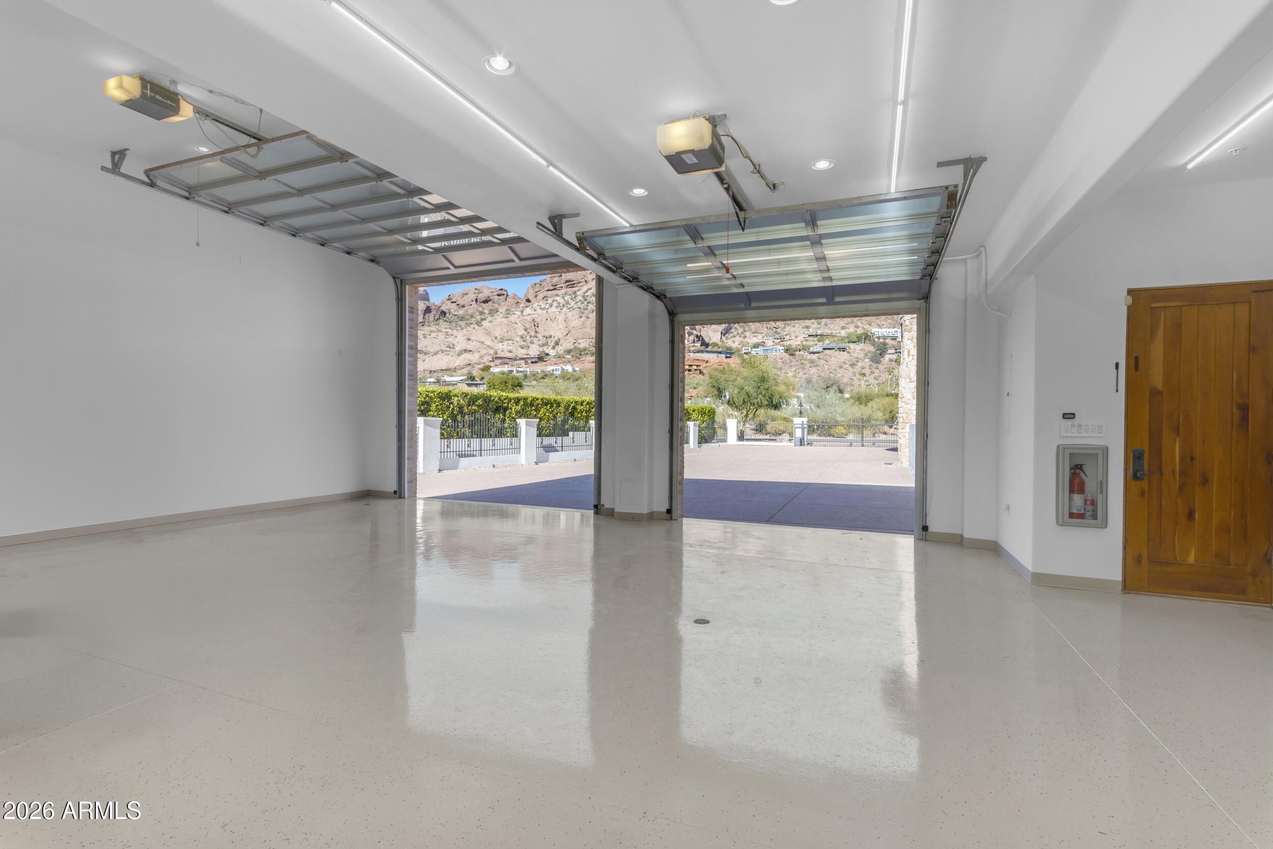 CAMELBACK MOUNTAIN ESTATES PLAT 1 - Residential