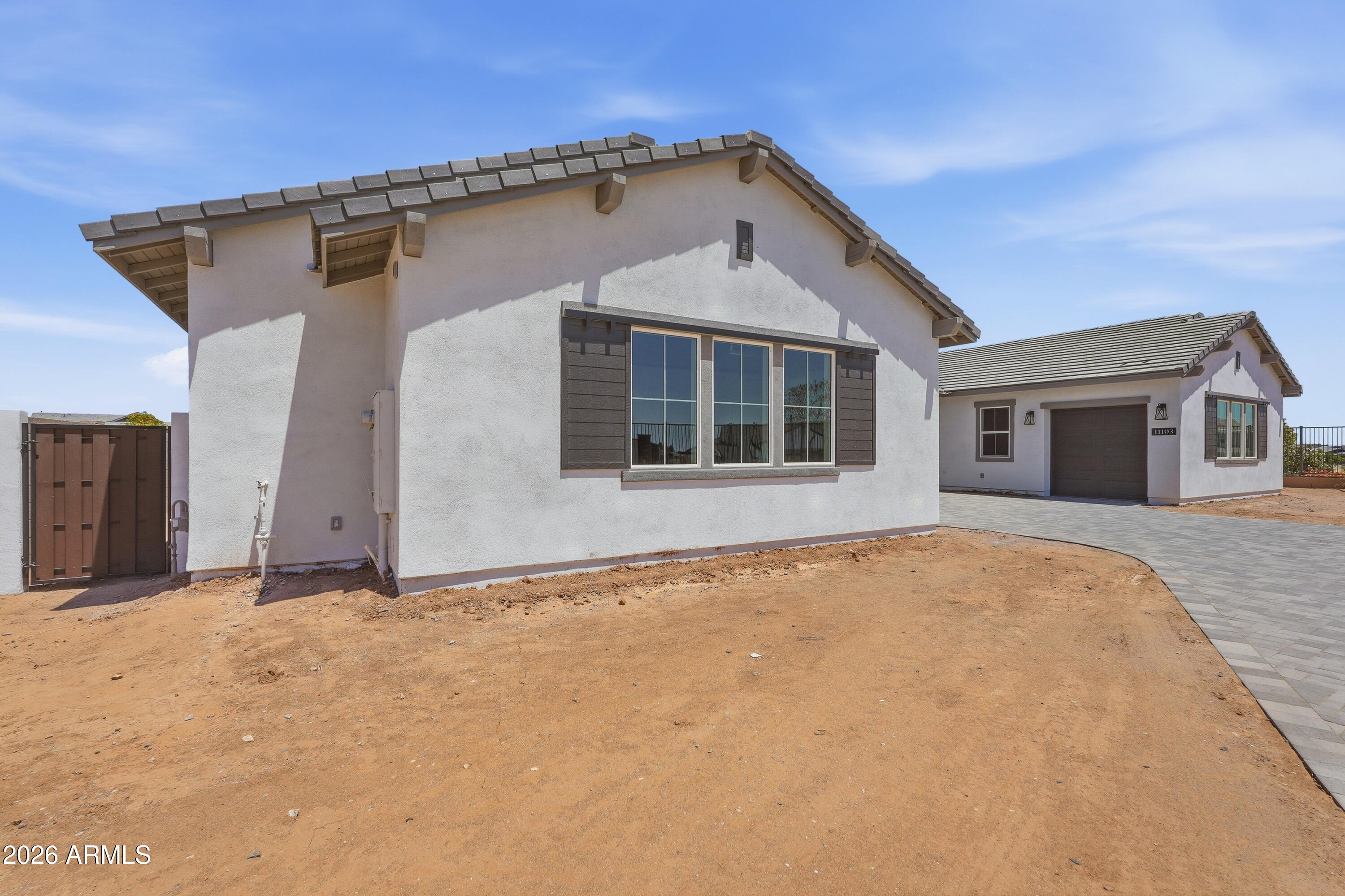 11103 N JULIAN Street