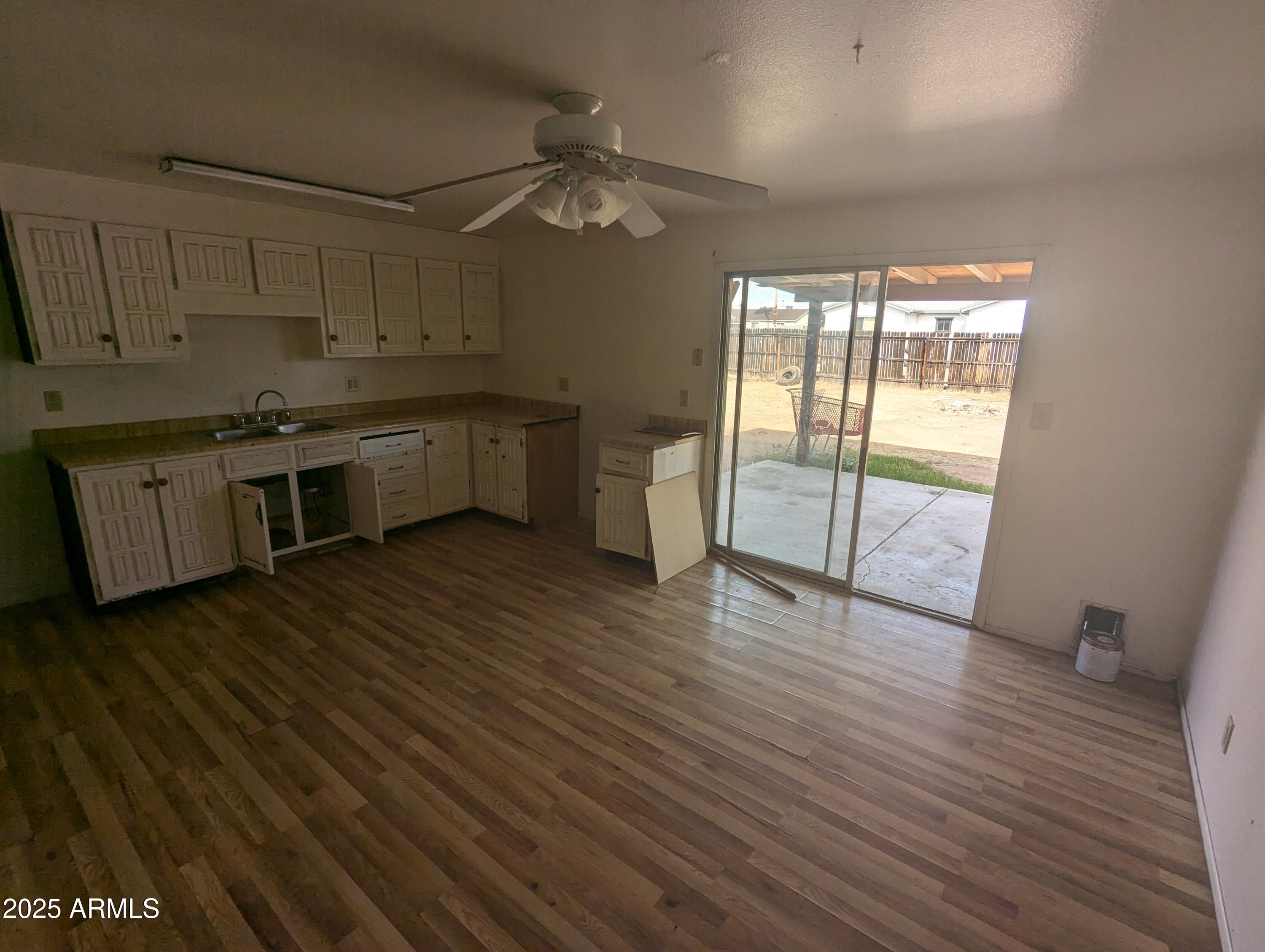 3452 E EVANS Drive