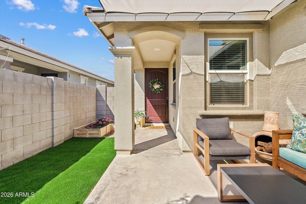 Photo of 2876 W Lyman Drive, San Tan Valley, AZ 85144 (MLS # 6998503)