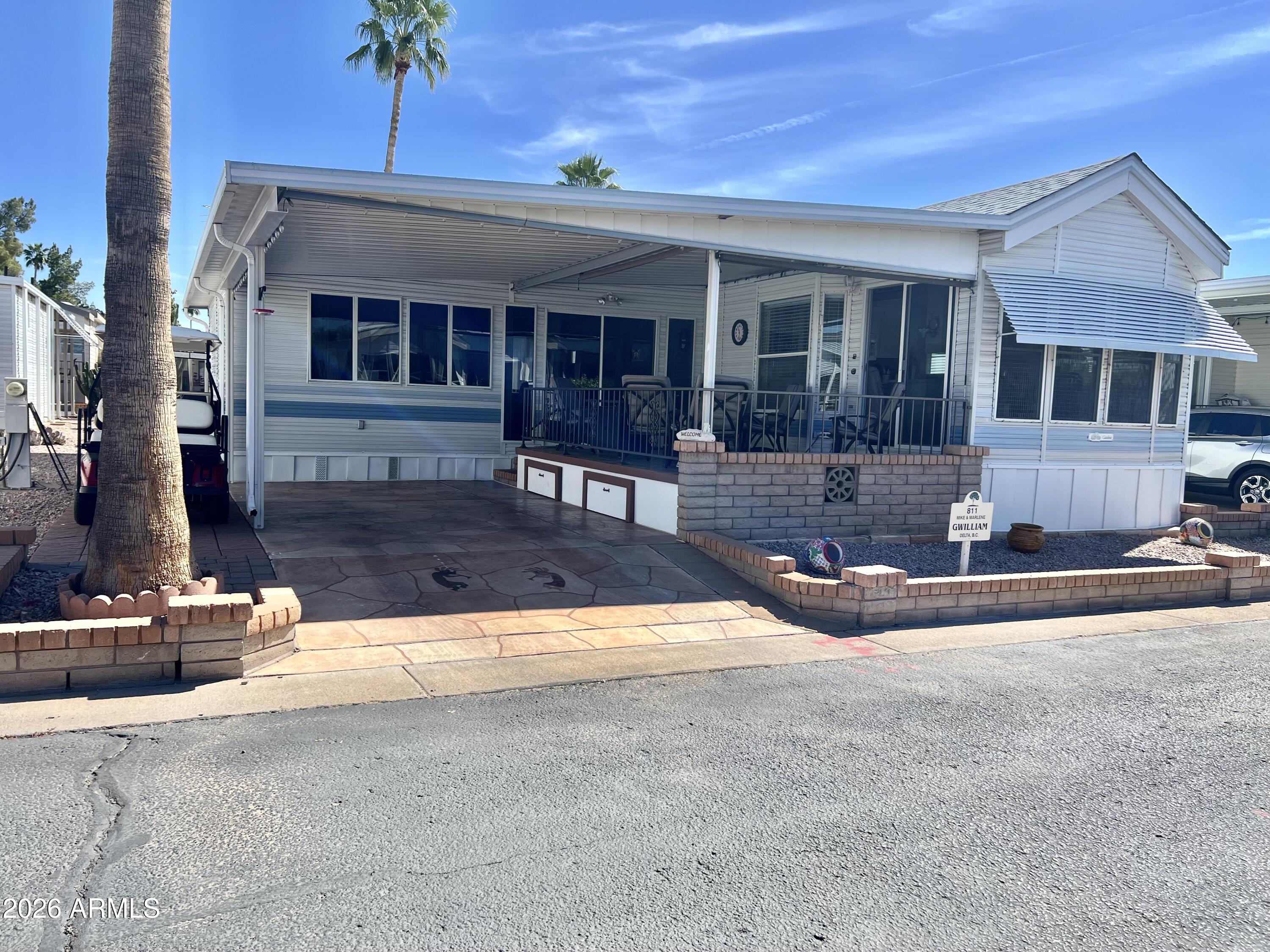 111 S GREENFIELD Road 811