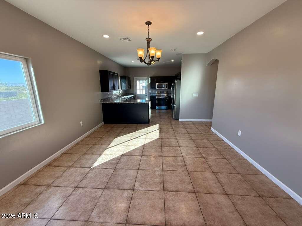 2770 N WASHINGTON Avenue