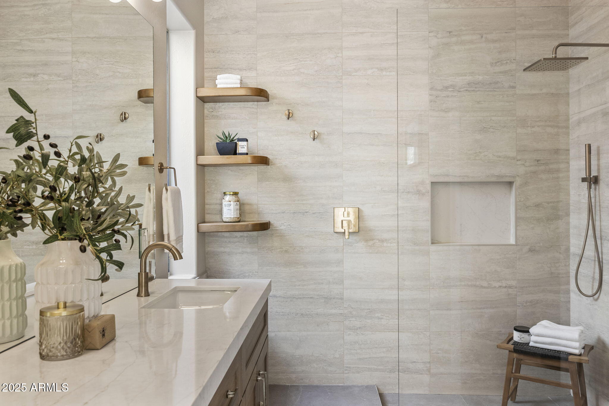 10796 E BETONY Drive