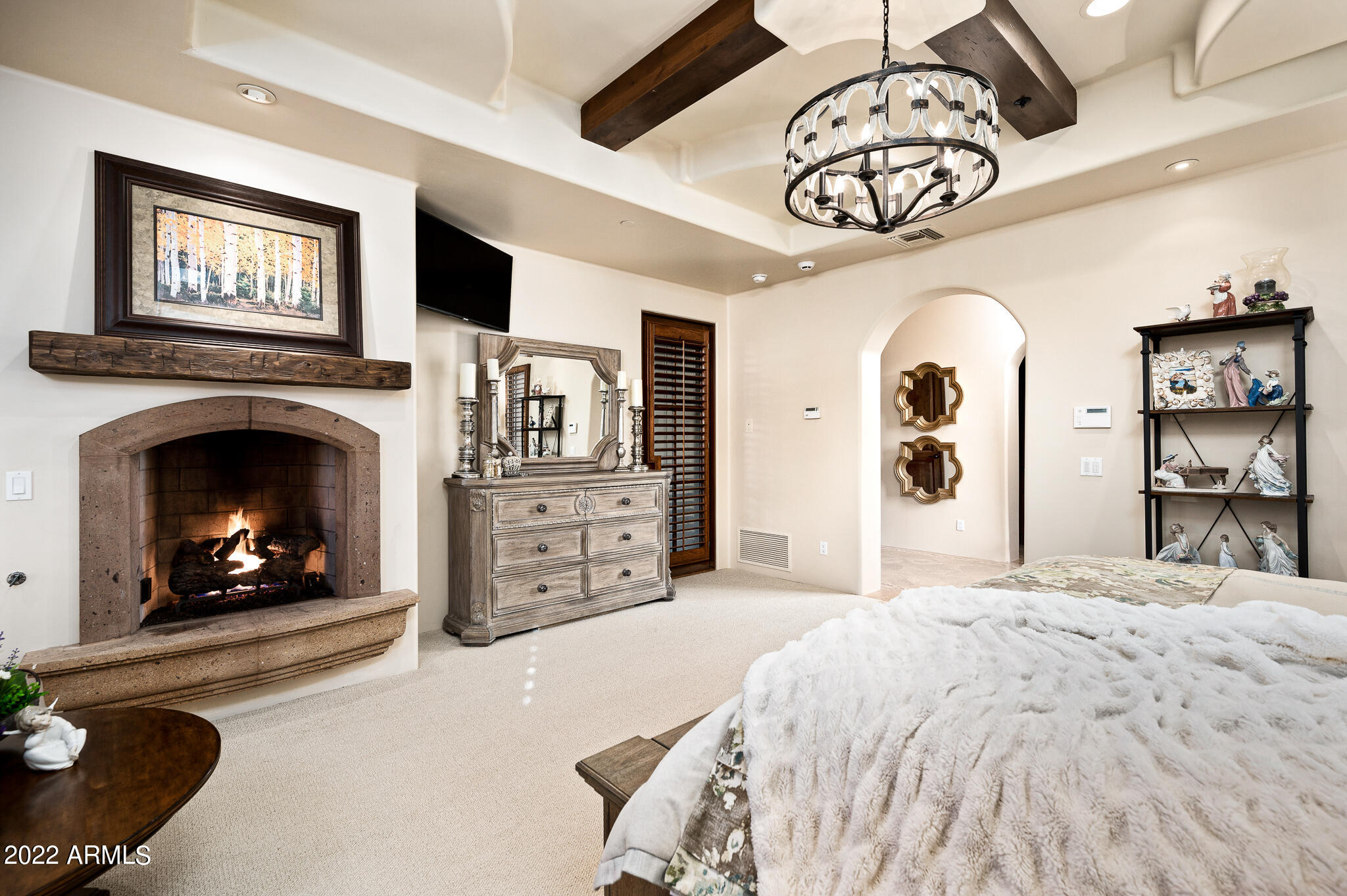 WHISPER ROCK - Residential