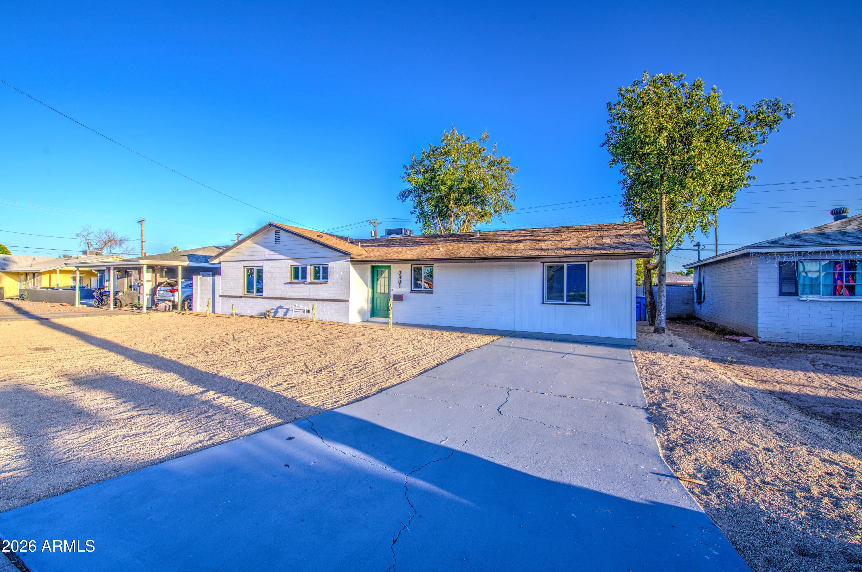 3801 W MONTEBELLO Avenue