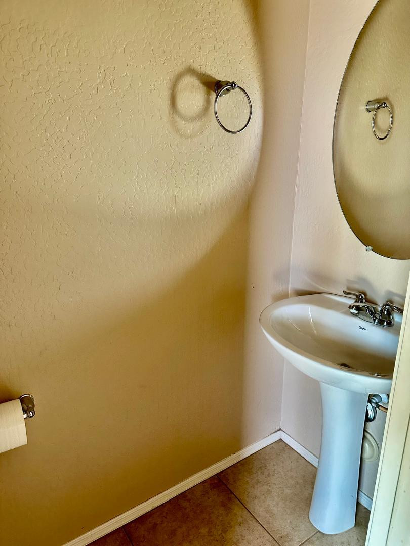 1796 W Half Moon Circle