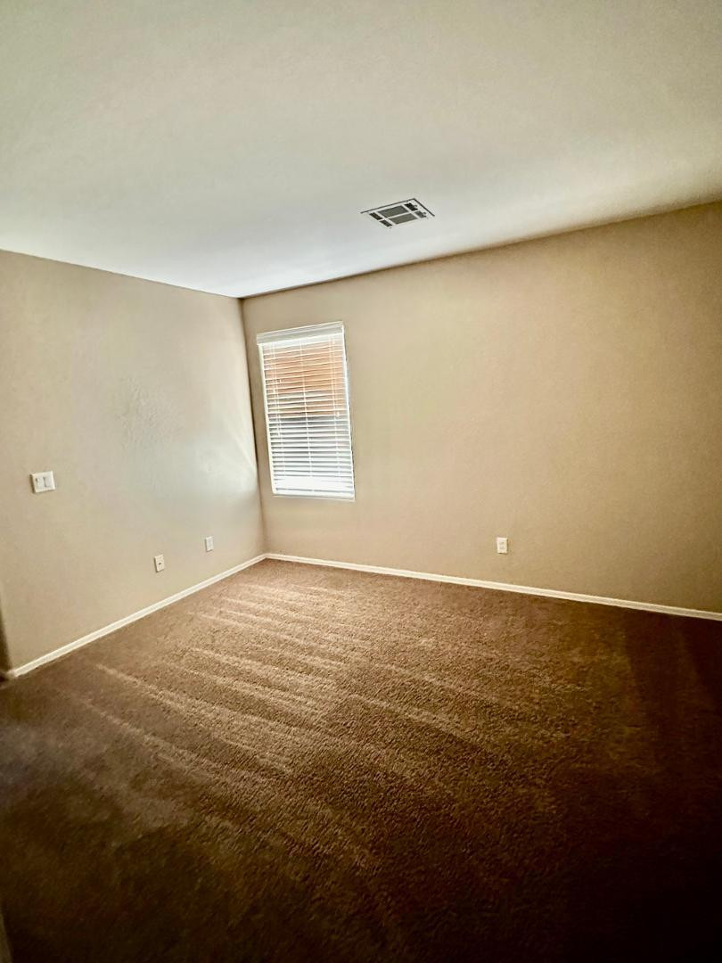 1796 W Half Moon Circle