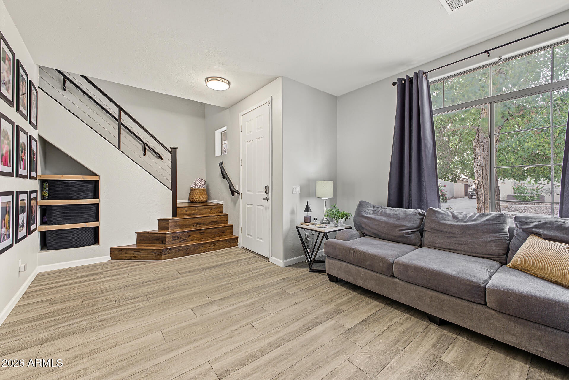 2542 W OLD PAINT Trail