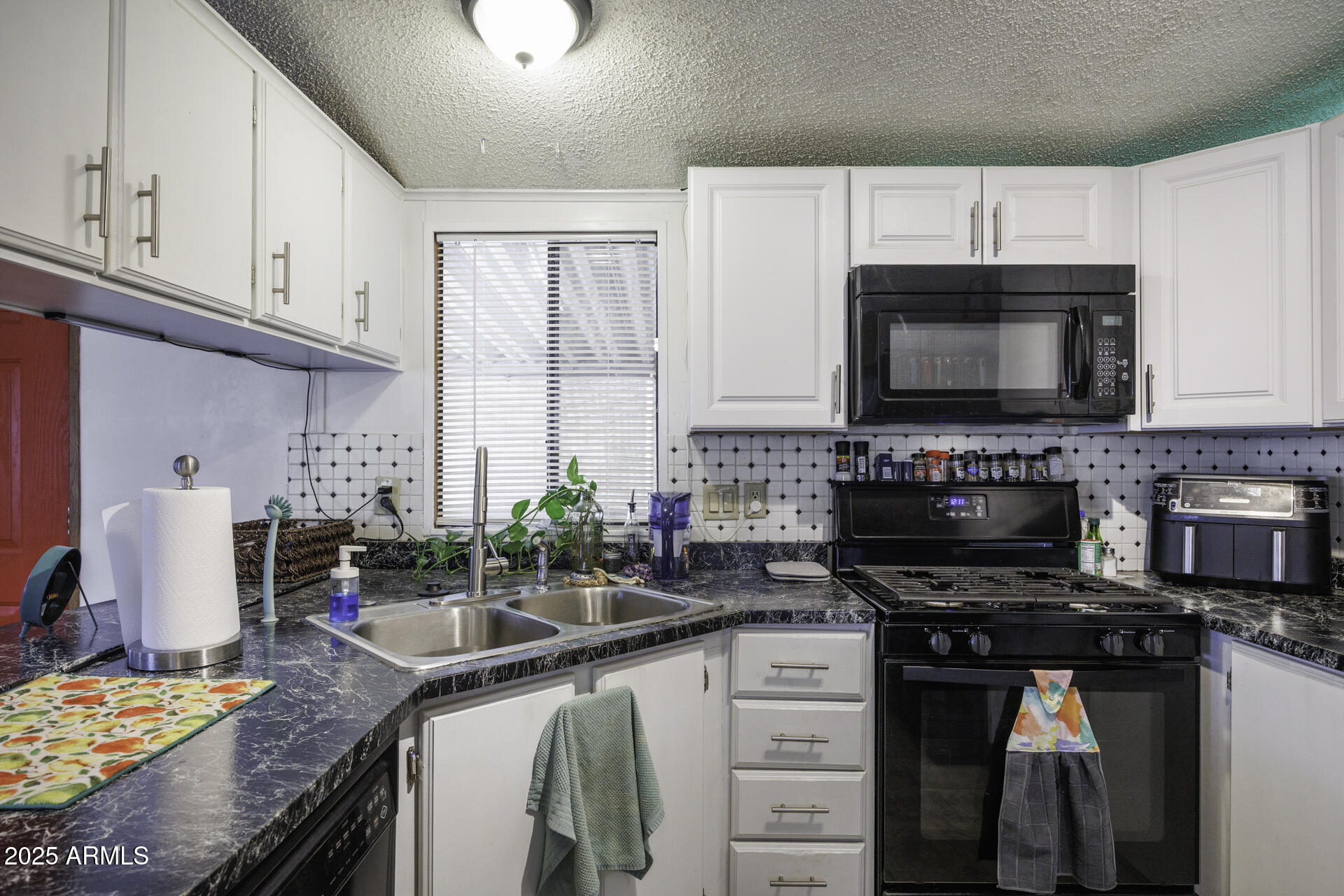 426 W Cottonwood Lane 82