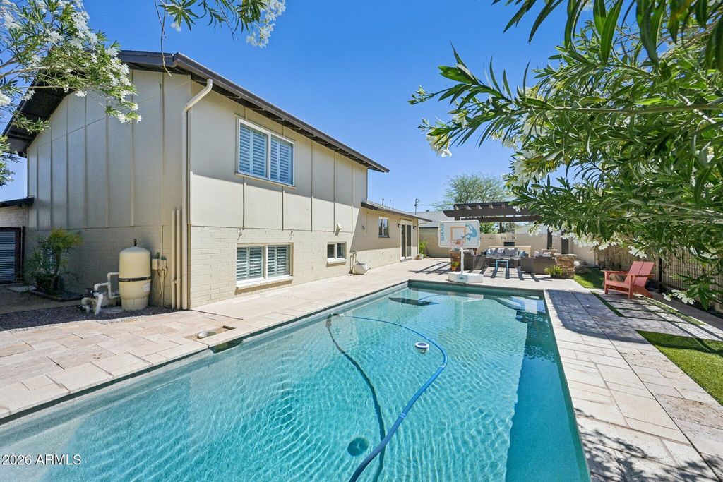 Photo of 429 E Loyola Drive, Tempe, AZ 85282 (MLS # 7001095)