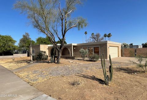 Single Family Residence in Phoenix AZ 3039 BECKER Lane.jpg