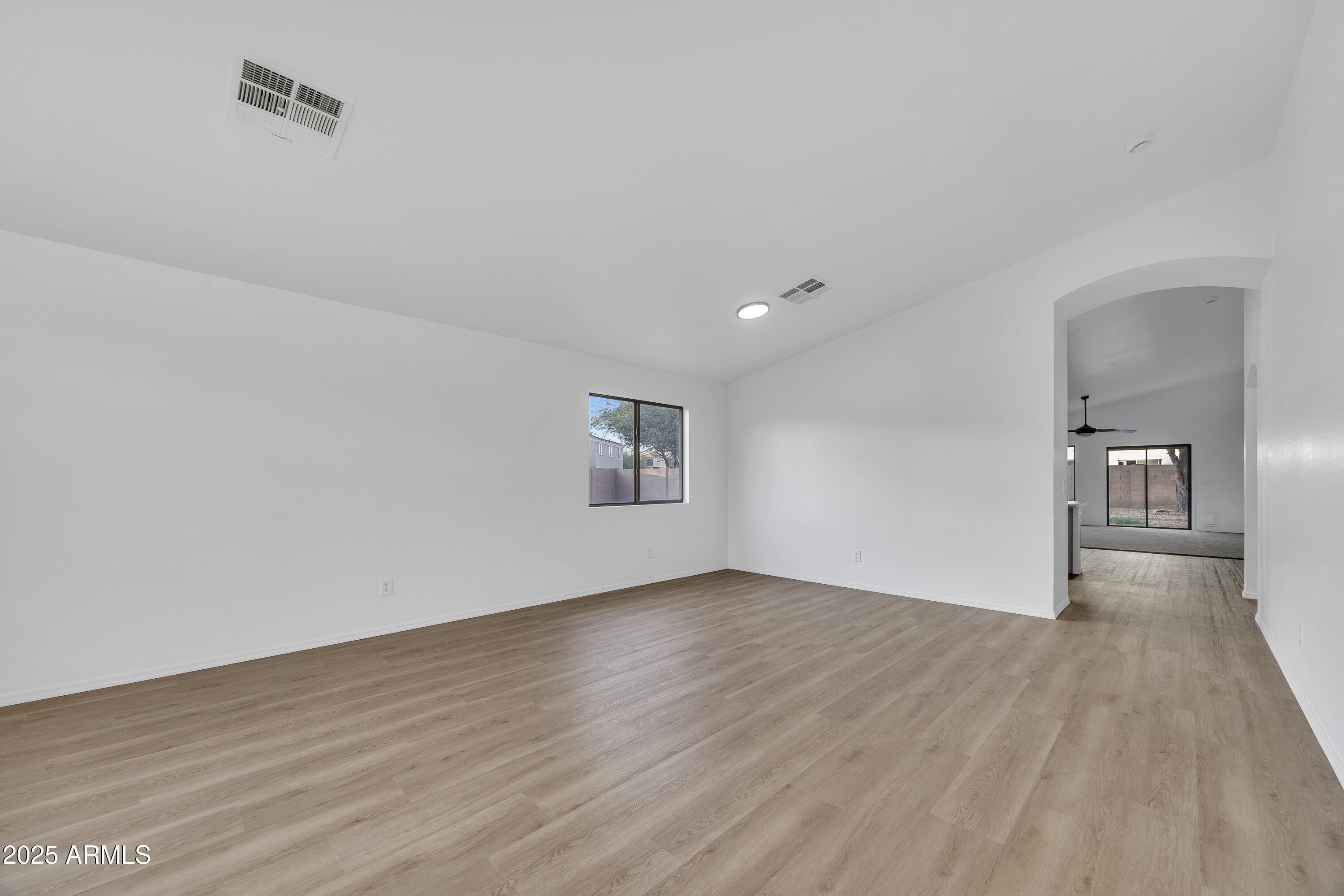 23606 W WAYLAND Drive