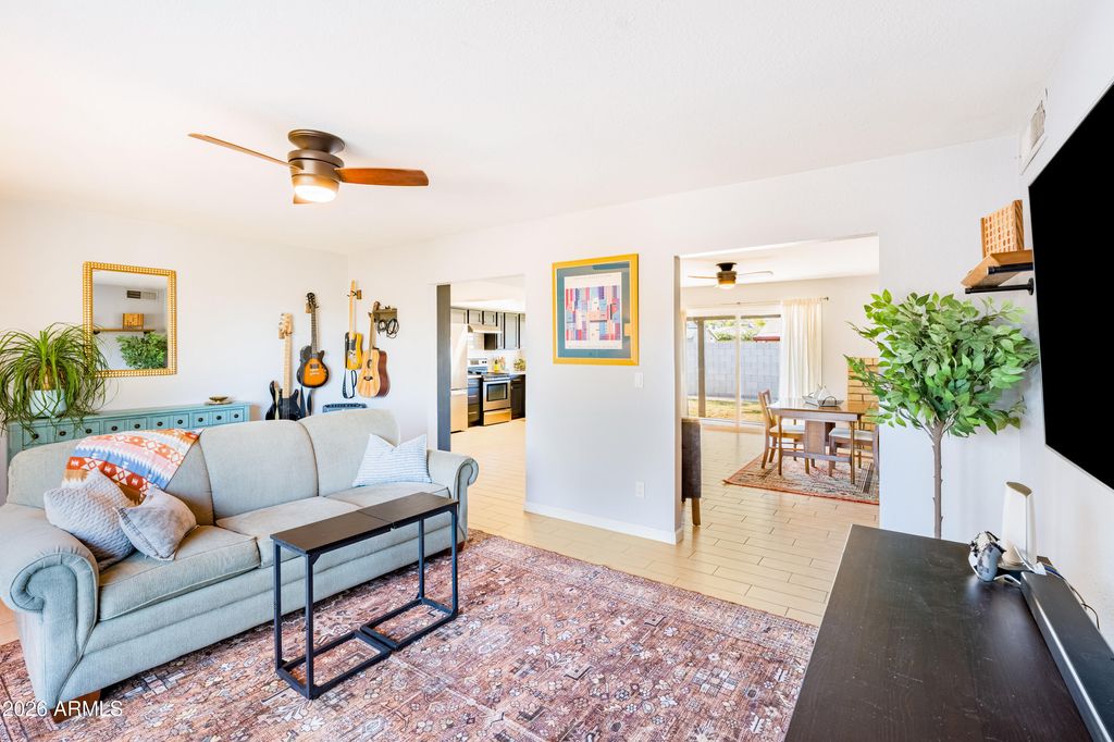 Photo of 14828 N 21st Way, Phoenix, AZ 85022 (MLS # 6977461)