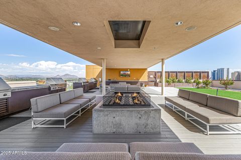 Photo of 200 W Portland Street #827, Phoenix, AZ 85003 (MLS # 6925686)