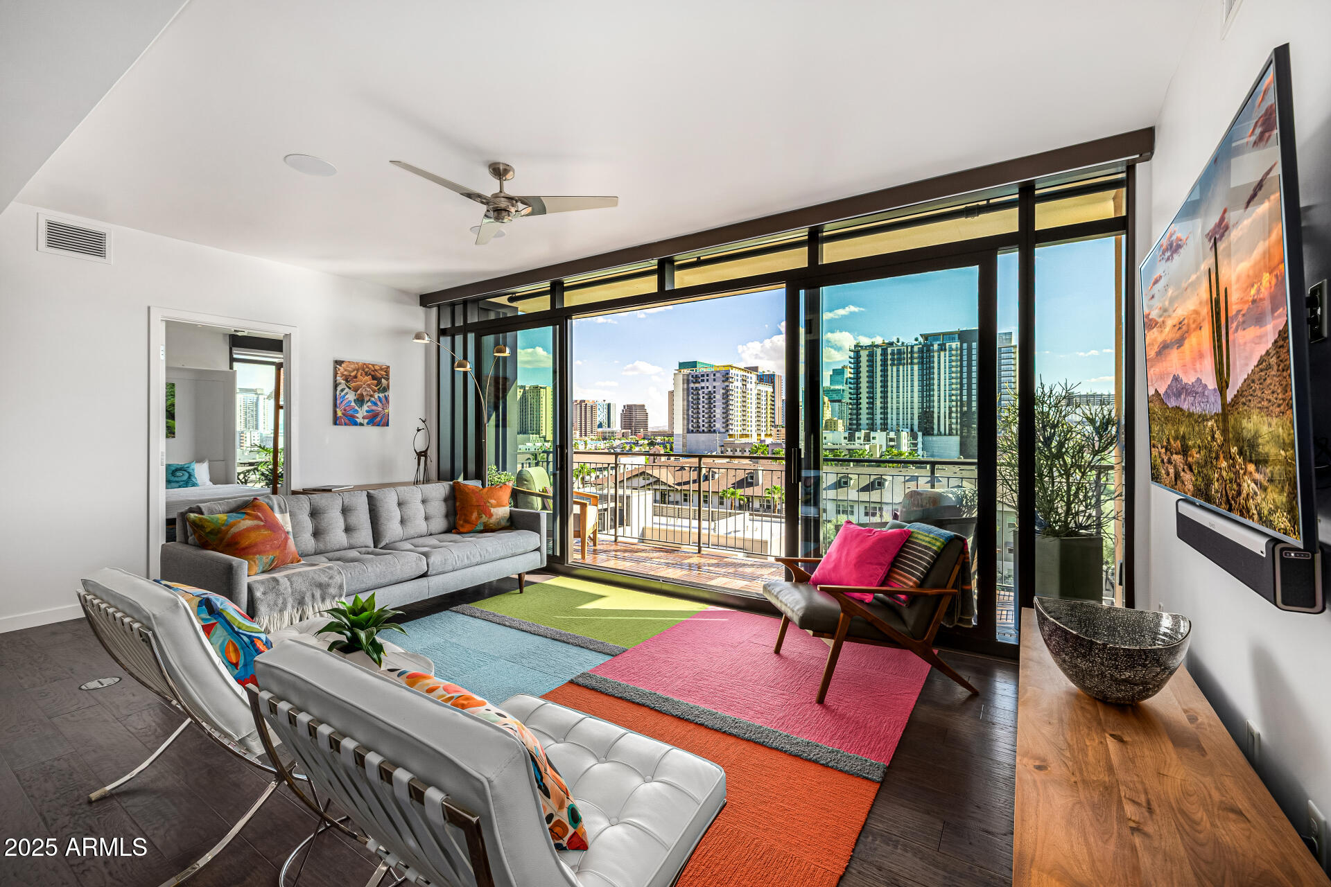 200 W PORTLAND Street 827