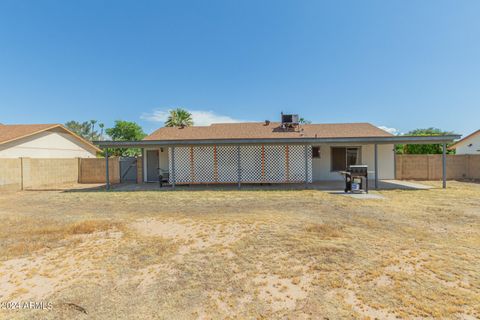 Single Family Residence in Glendale AZ 6428 Cortez Street 20.jpg