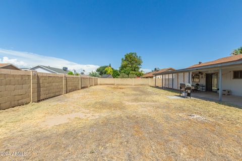 Single Family Residence in Glendale AZ 6428 Cortez Street 22.jpg