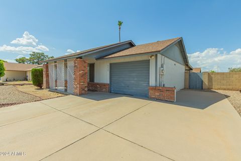 Single Family Residence in Glendale AZ 6428 Cortez Street 2.jpg