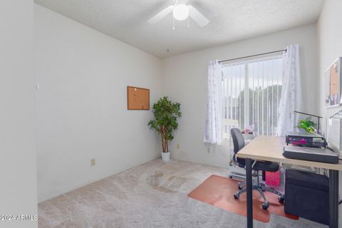 Single Family Residence in Glendale AZ 6428 Cortez Street 14.jpg