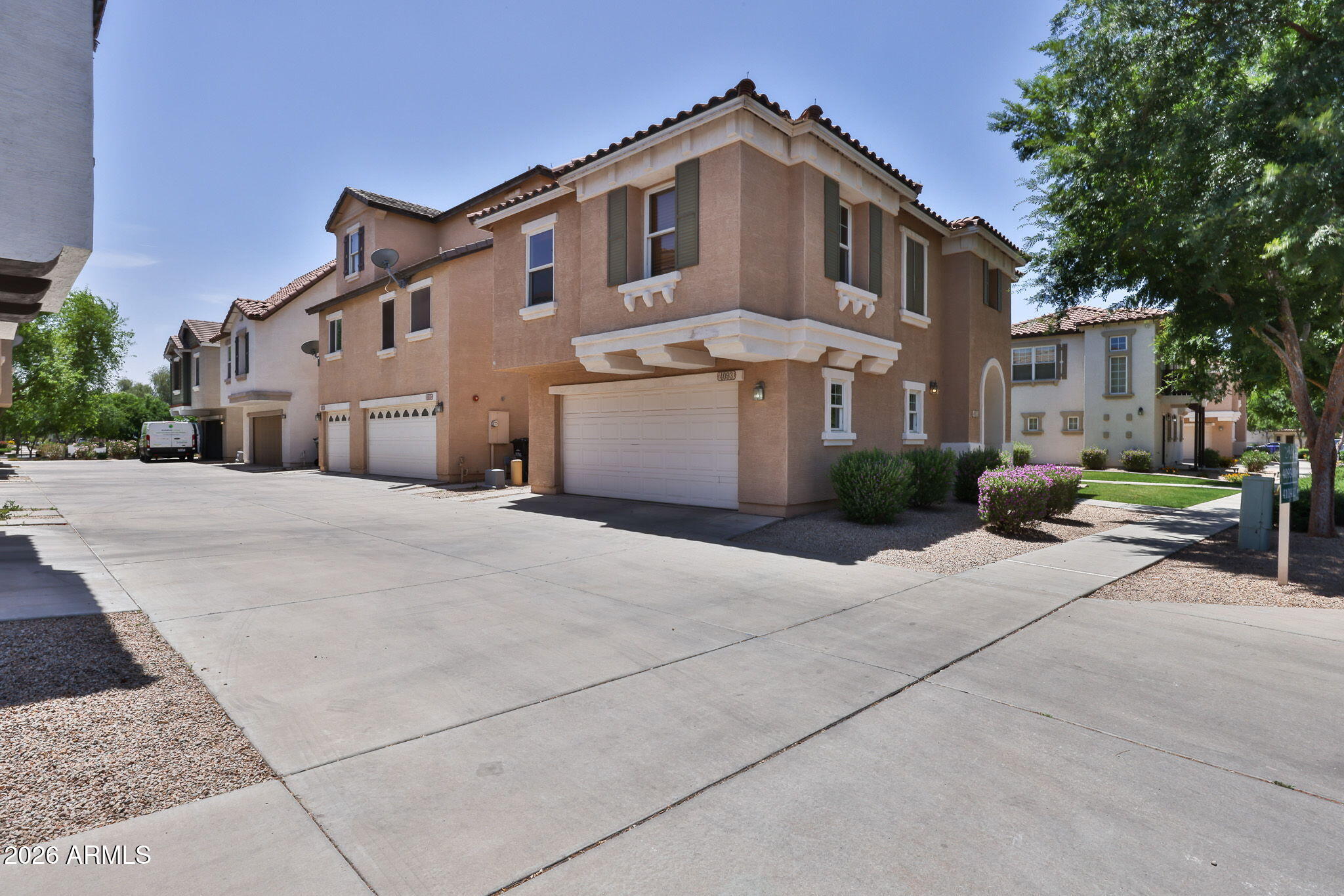 4095 E JASPER Drive