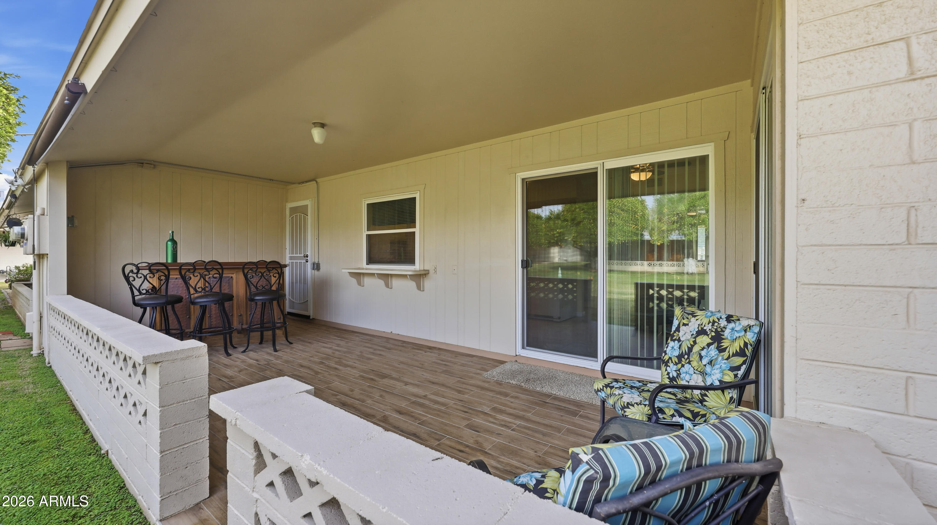 10431 W TROPICANA Circle