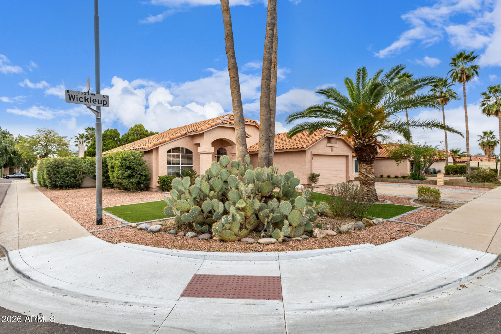 3525 E WICKIEUP Lane