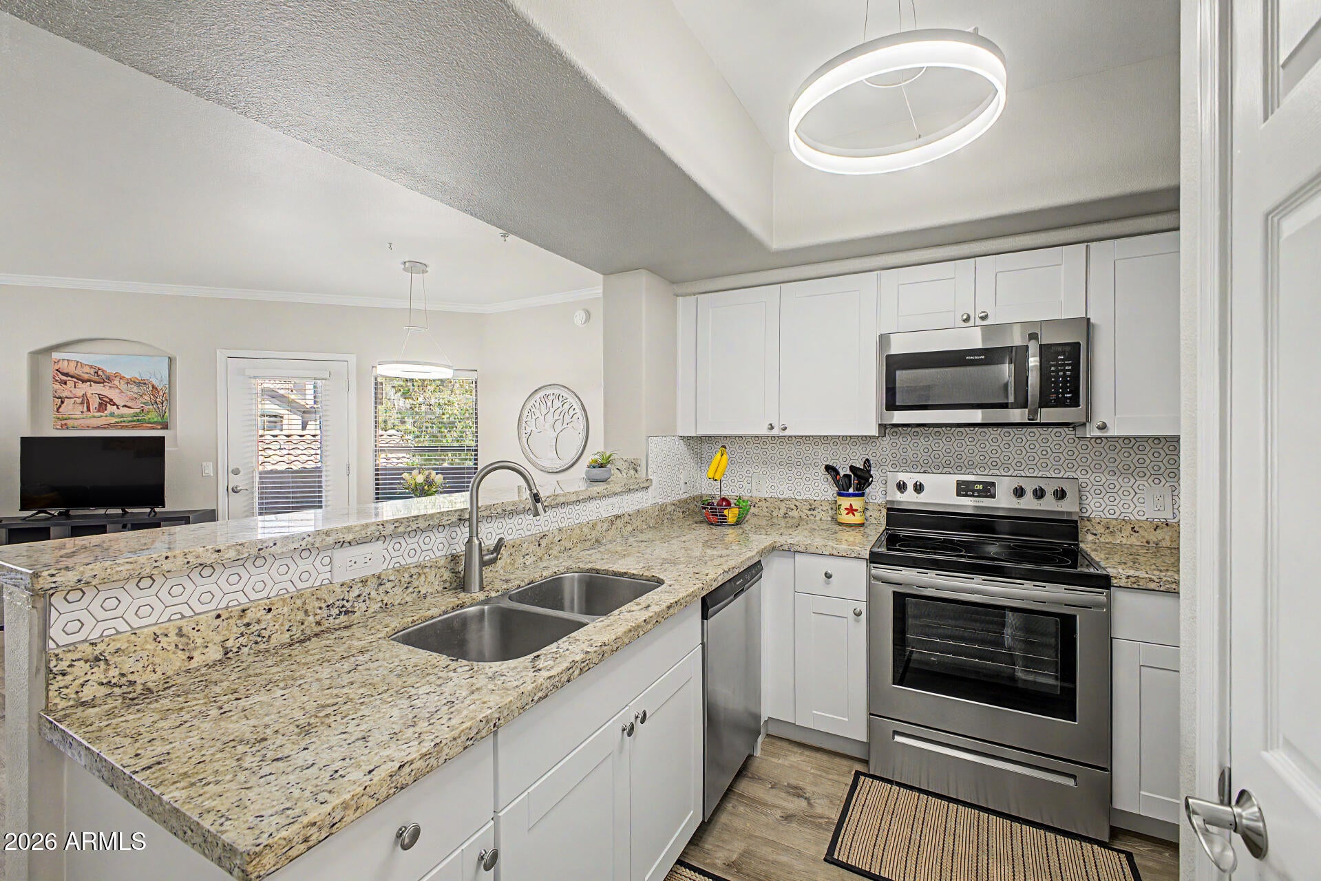 15095 N THOMPSON PEAK Parkway 2090