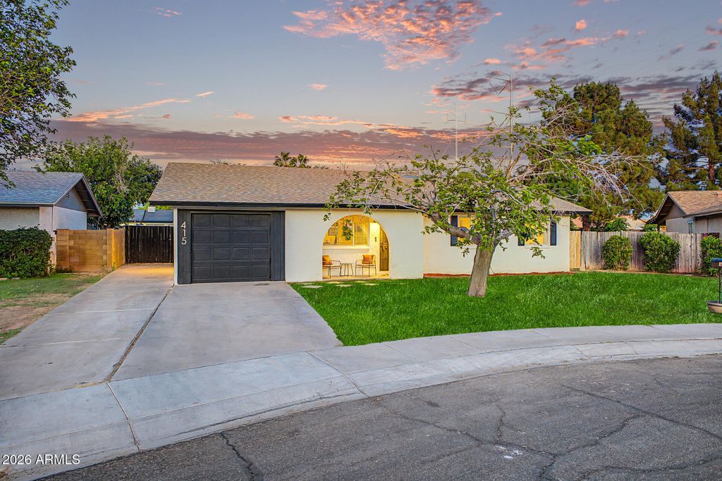 Photo of 415 N Larkspur Street, Gilbert, AZ 85234 (MLS # 7017782)