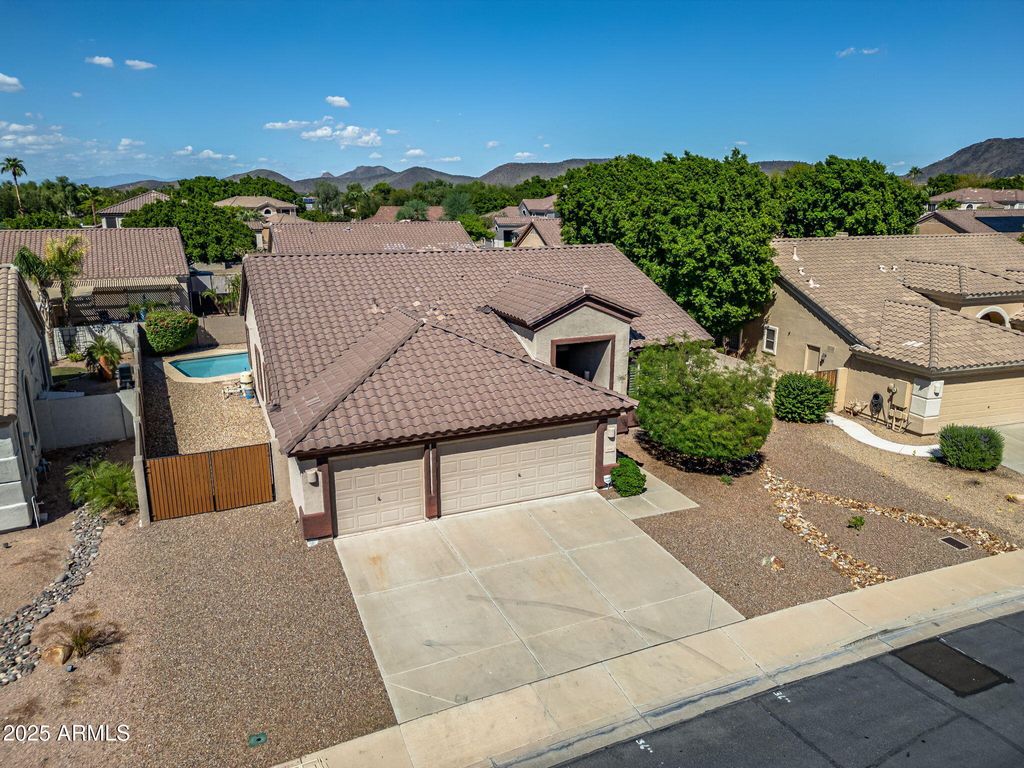 Photo of 6052 W Kristal Way, Glendale, AZ 85308 (MLS # 6923394)