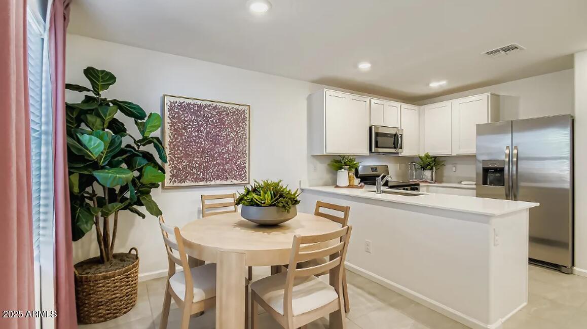 36024 W MADDALONI Avenue