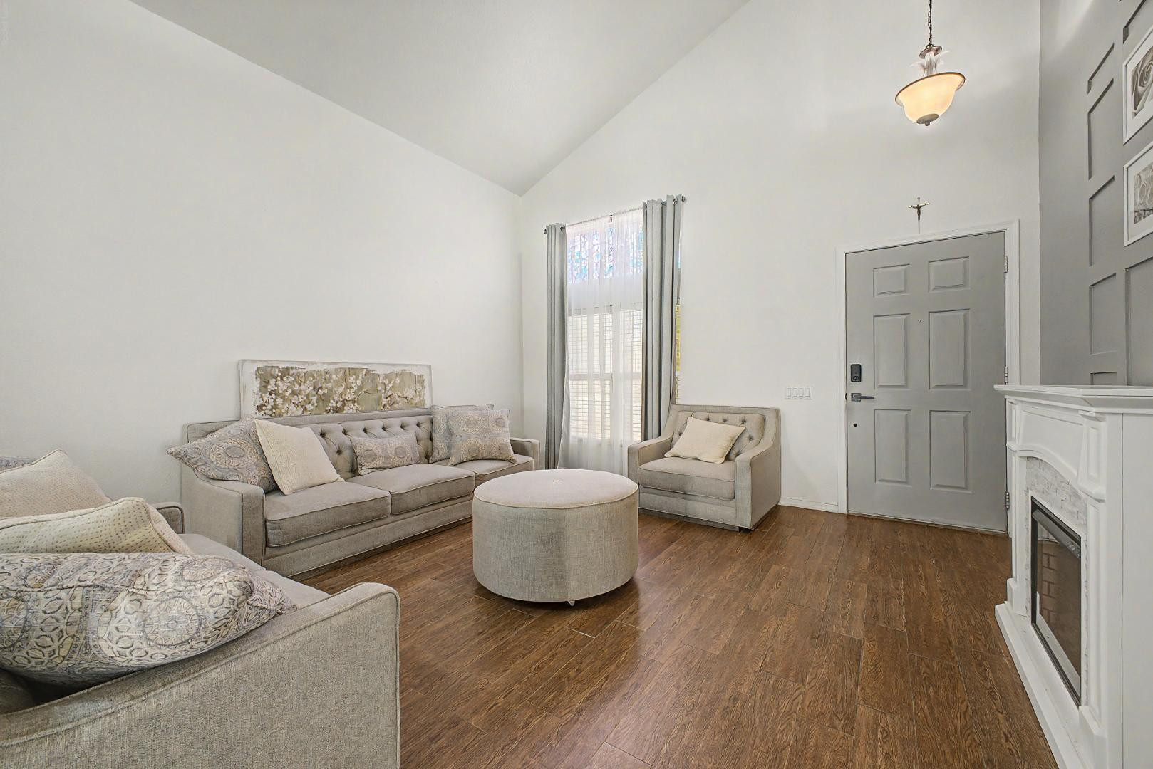 12926 W Cheery Lynn Road