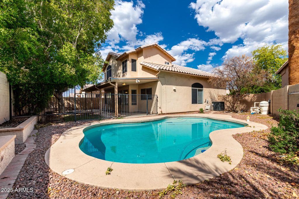 Photo of 1050 N Verano Way, Chandler, AZ 85224 (MLS # 6914715)