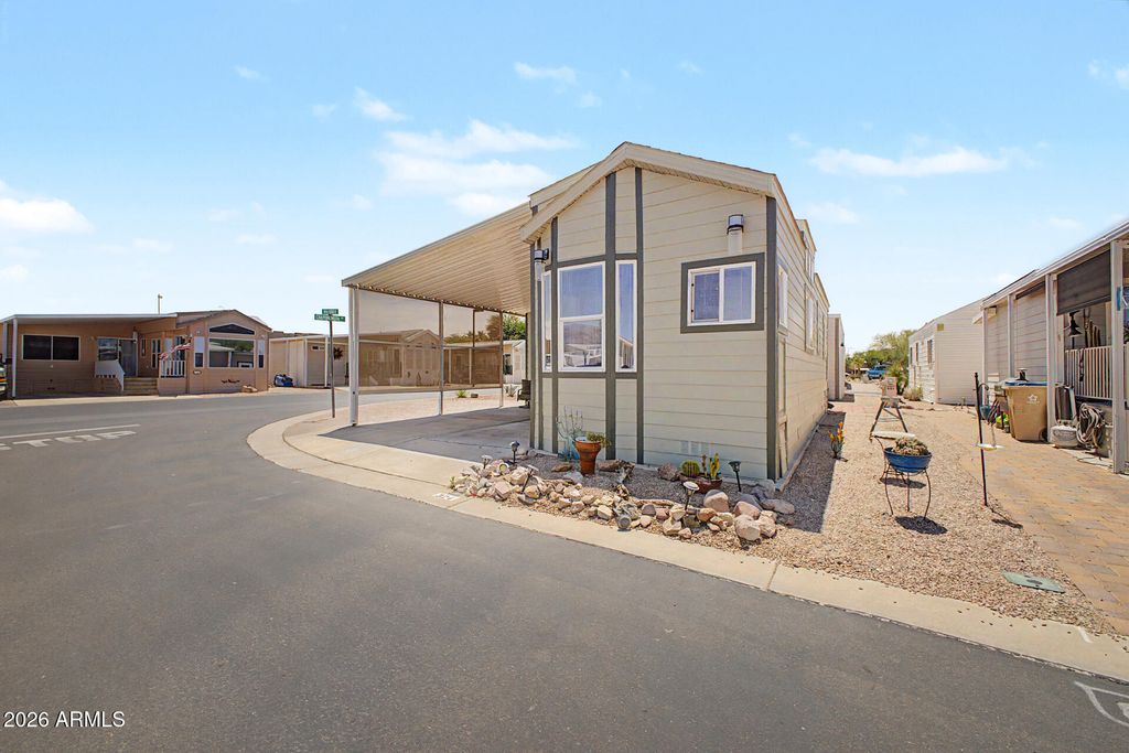 Photo of 6601 E Us Highway 60 #324, Gold Canyon, AZ 85118 (MLS # 7031479)